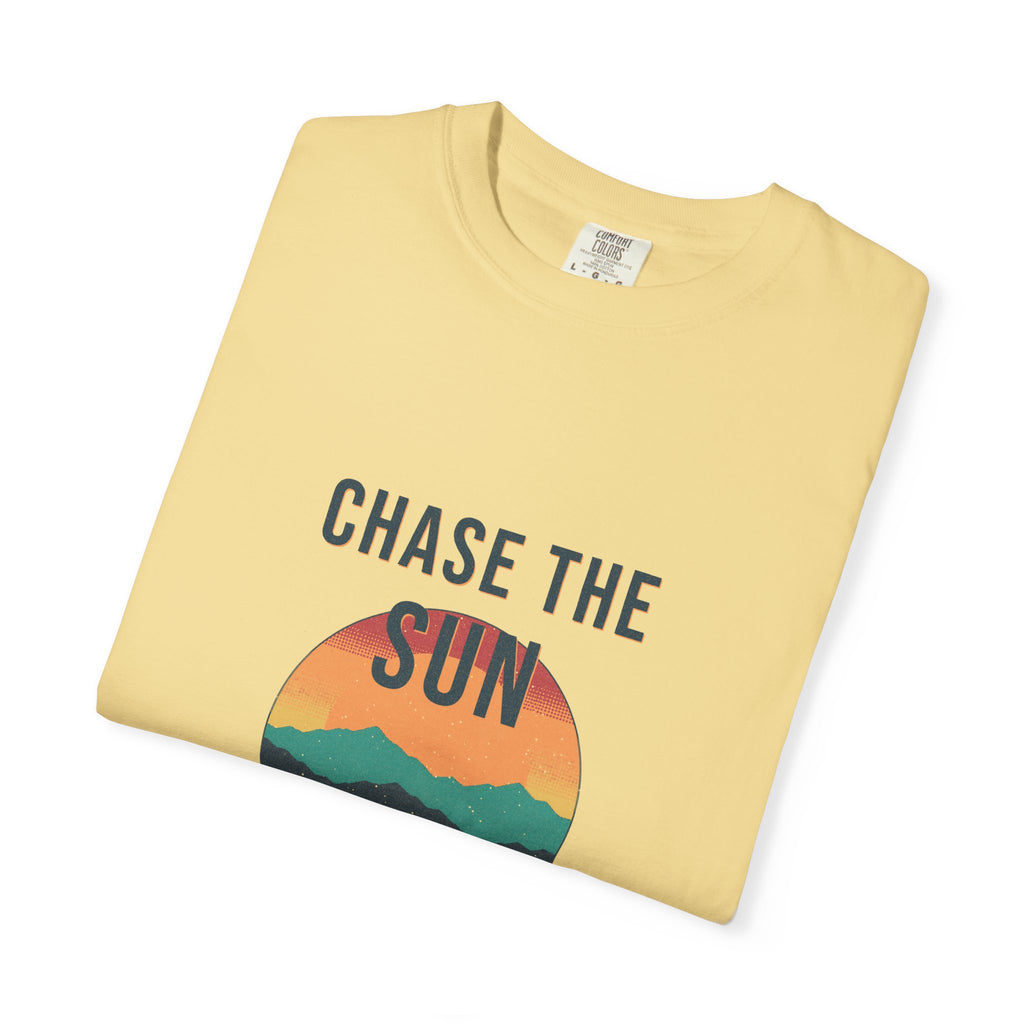 Chase The Sun Disc Tee by Retro Vibes — product view 4