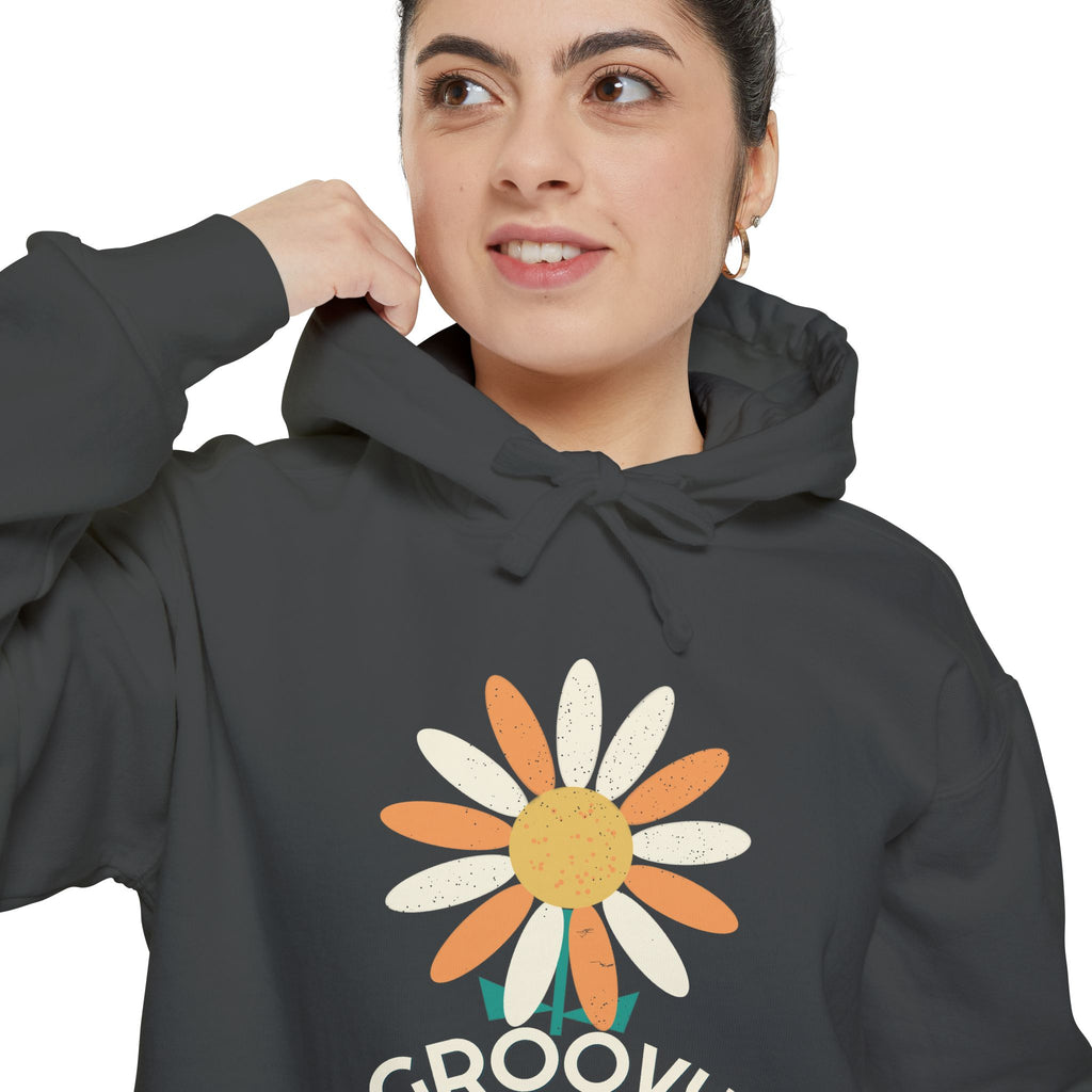 Groovy Daisy Hoodie by Retro Vibes — product view 4