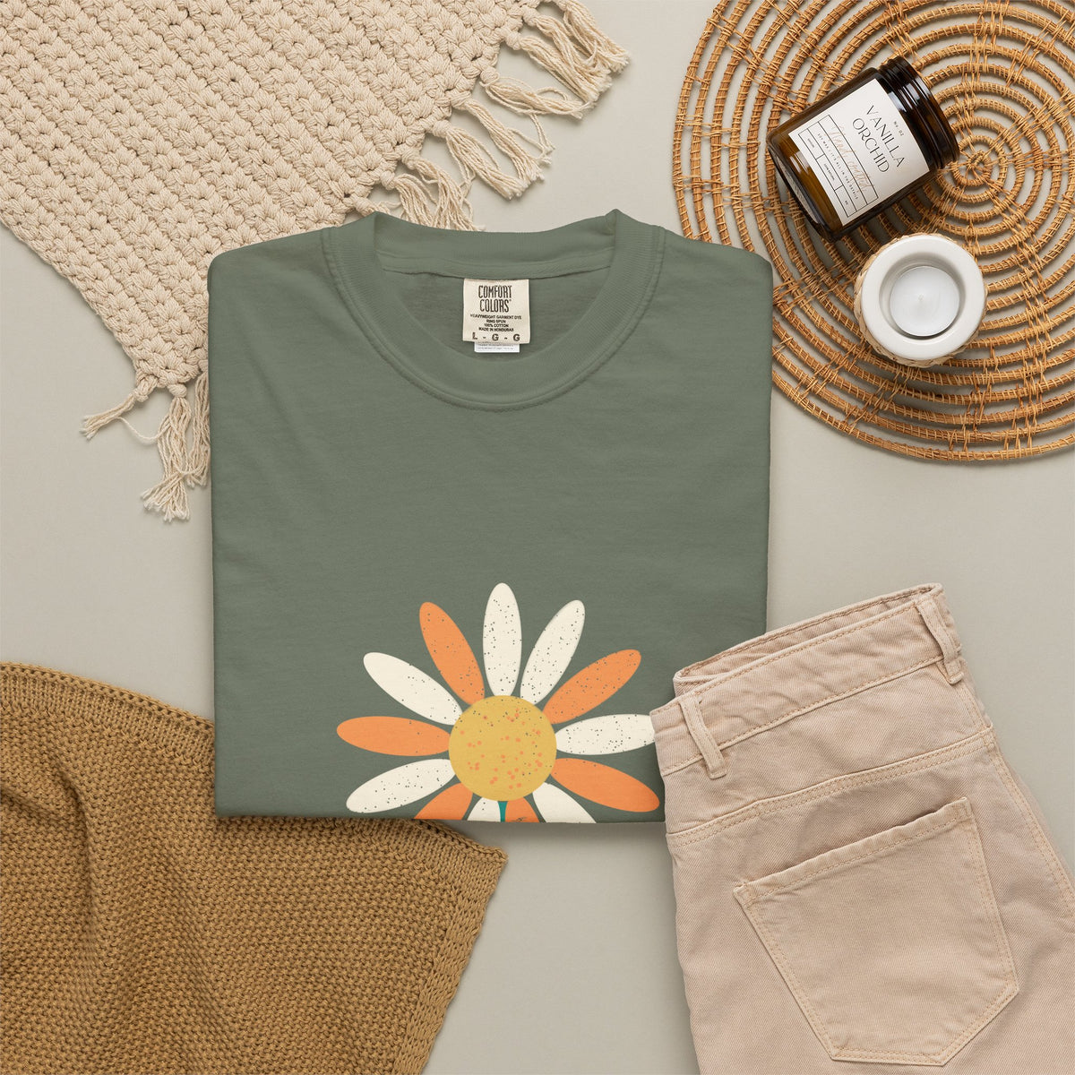 Groovy Daisy Tee by Retro Vibes — product view 8