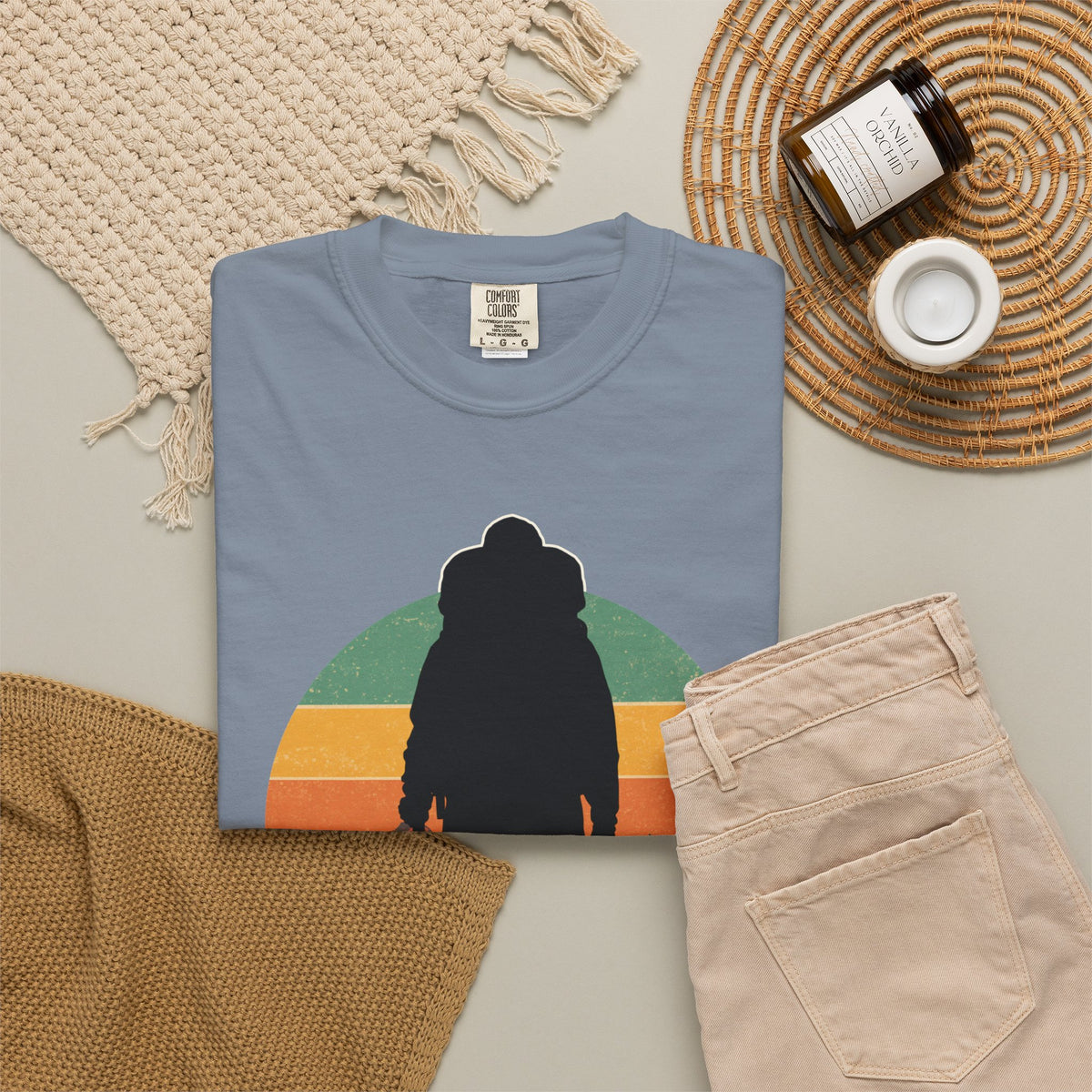Adventure Hiker Tee — Retro Vibes