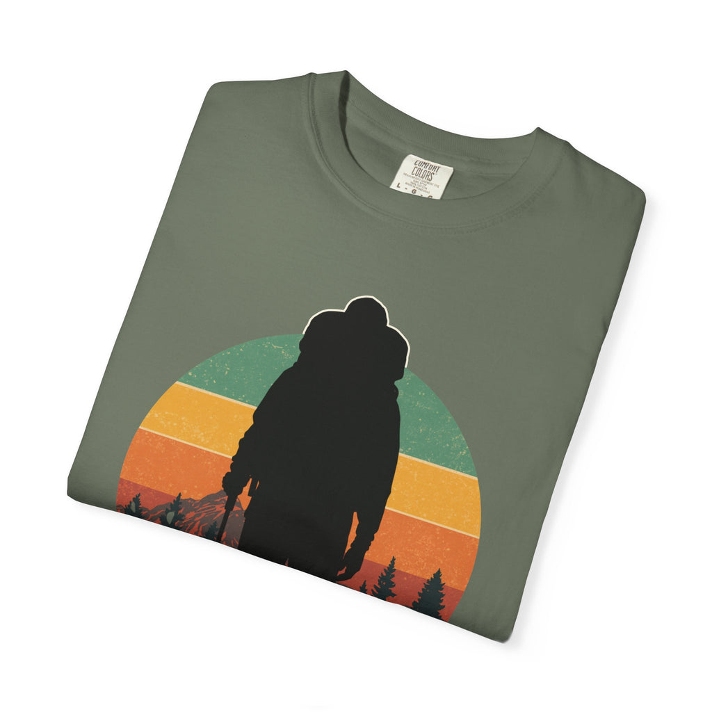 Adventure Hiker Tee — Retro Vibes