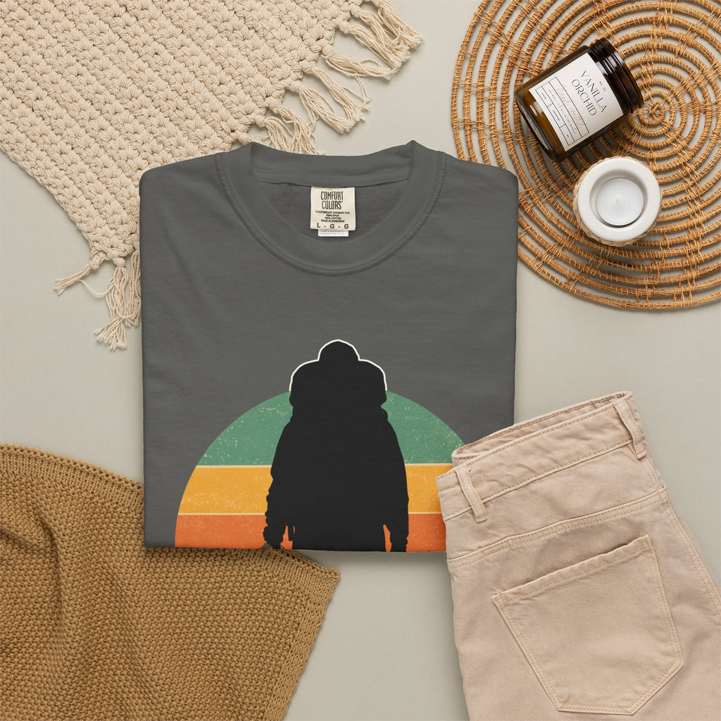 Adventure Hiker Tee — Retro Vibes