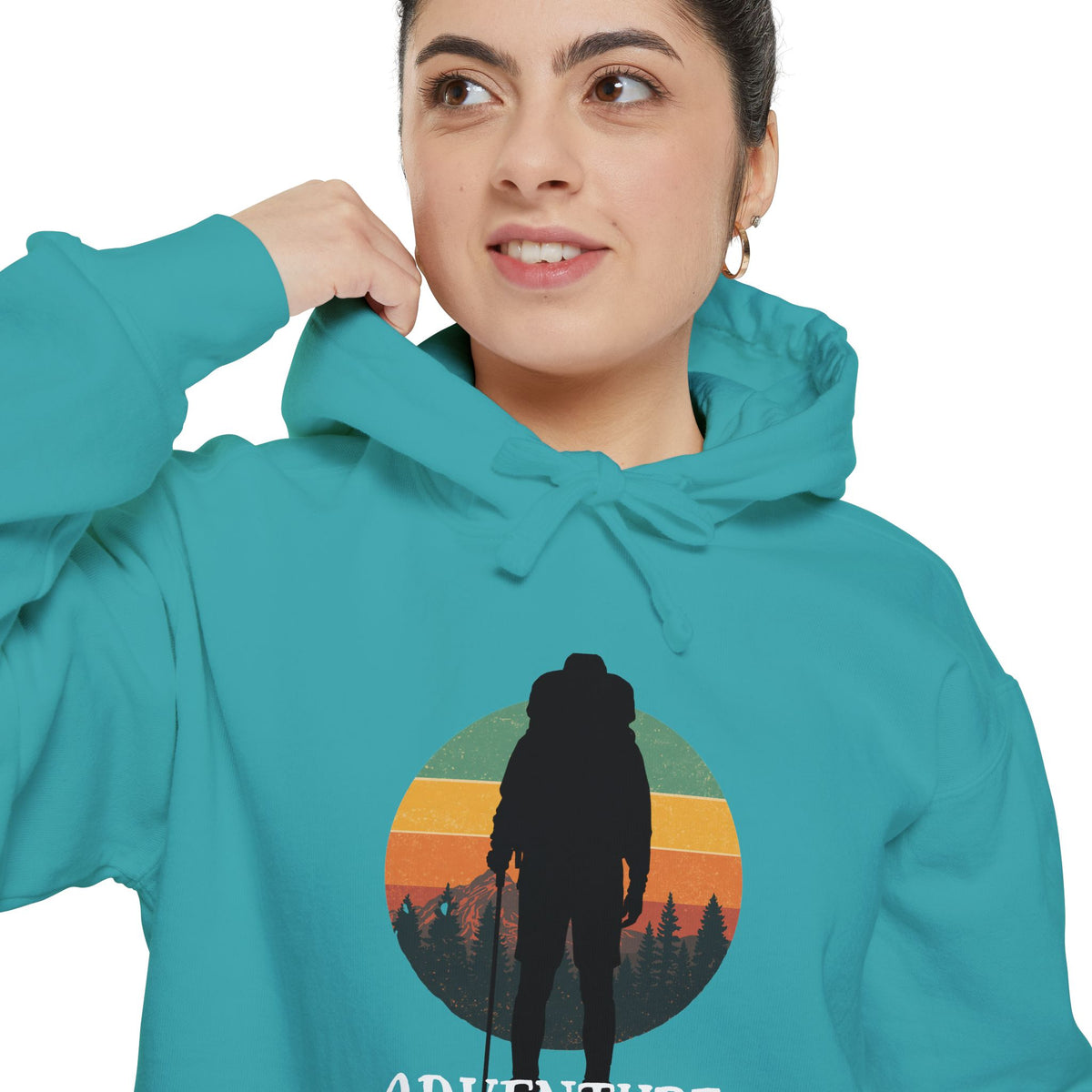 Adventure Hiker Hoodie — Retro Vibes